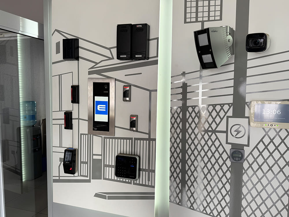 【輸出】南アフリカ向けセキュリティ機器